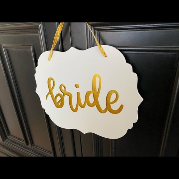 Bride Wedding Day White & Gold Hanging Chair Sign - Picture 3 of 4